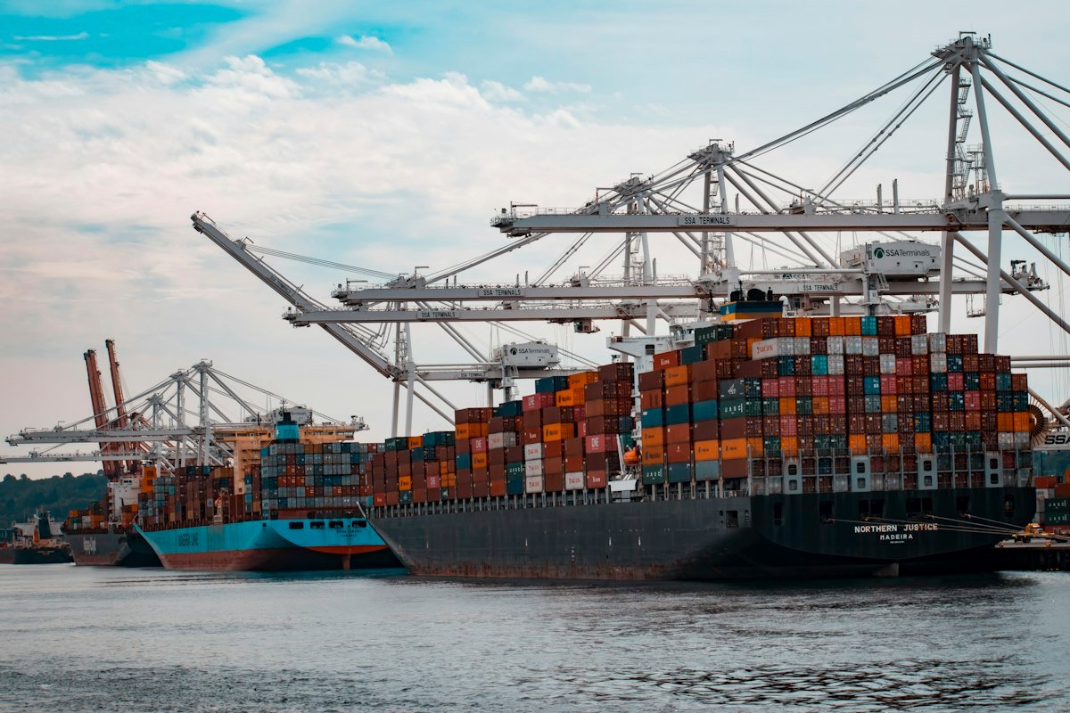 Heavy Lift Project Cargo Handling & Machinery